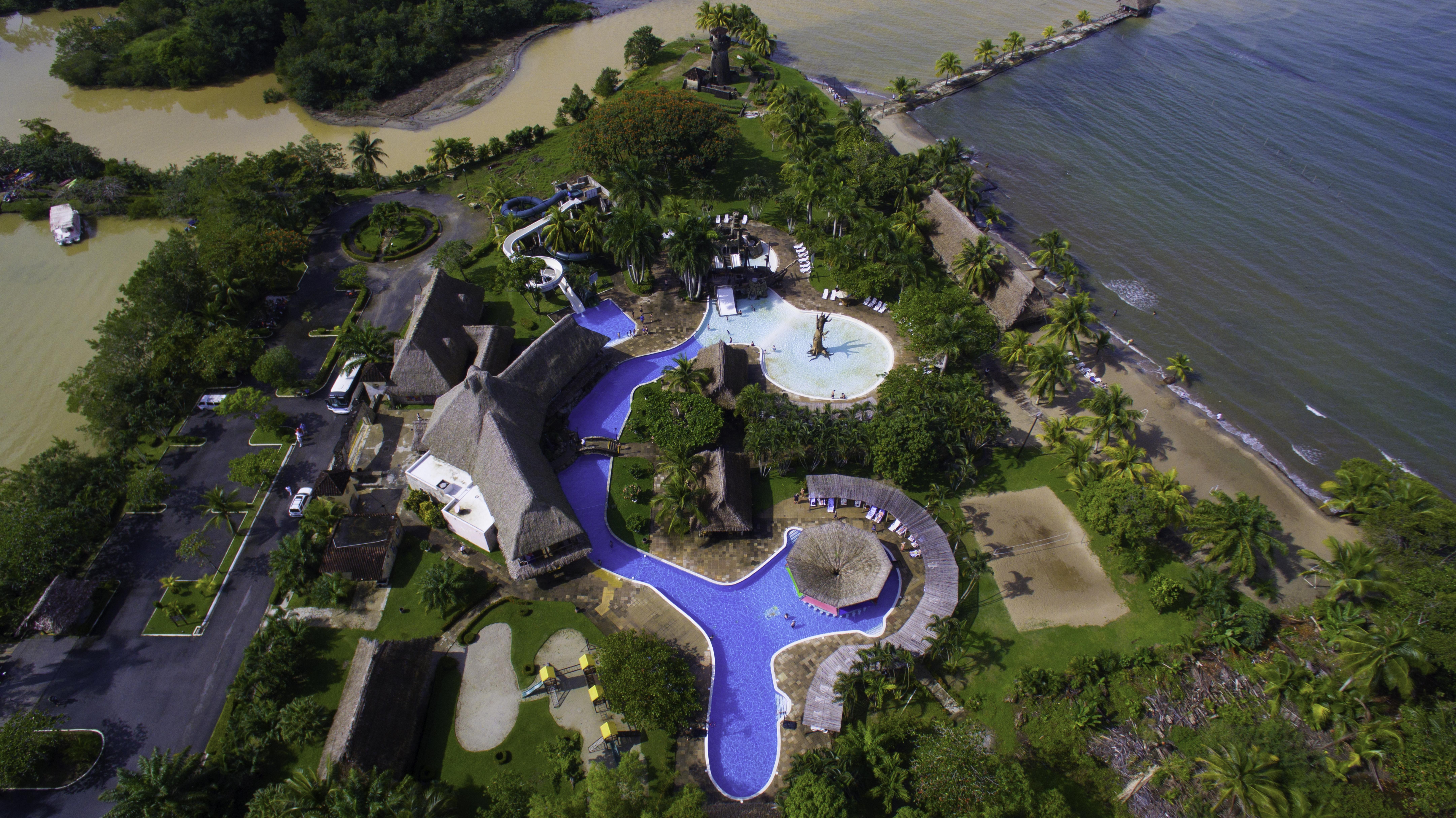 Amatique Bay Hotel Puerto Barrios Exterior foto