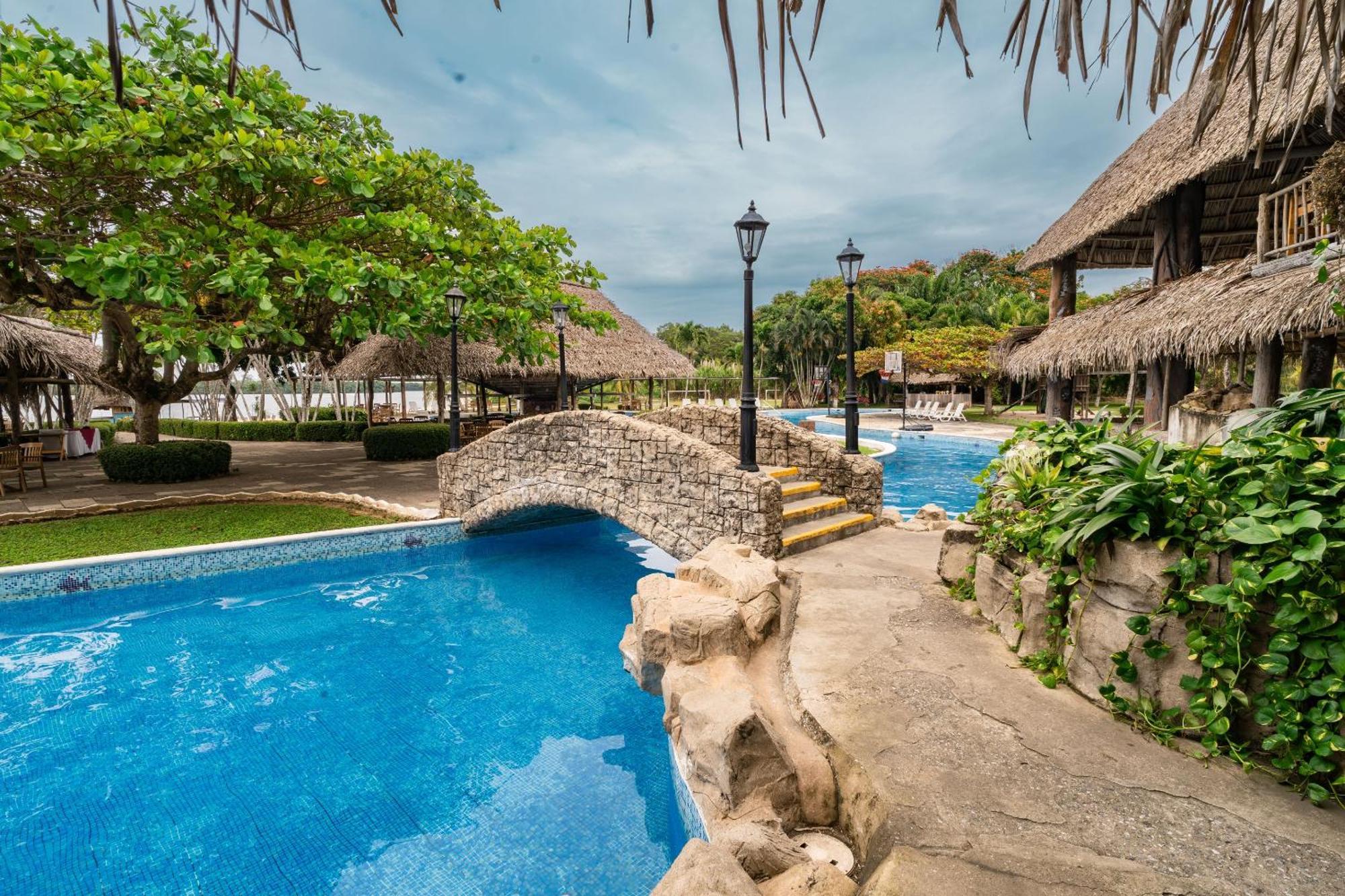 Amatique Bay Hotel Puerto Barrios Exterior foto