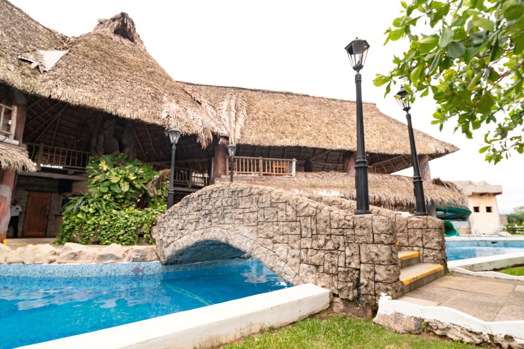 Amatique Bay Hotel Puerto Barrios Exterior foto
