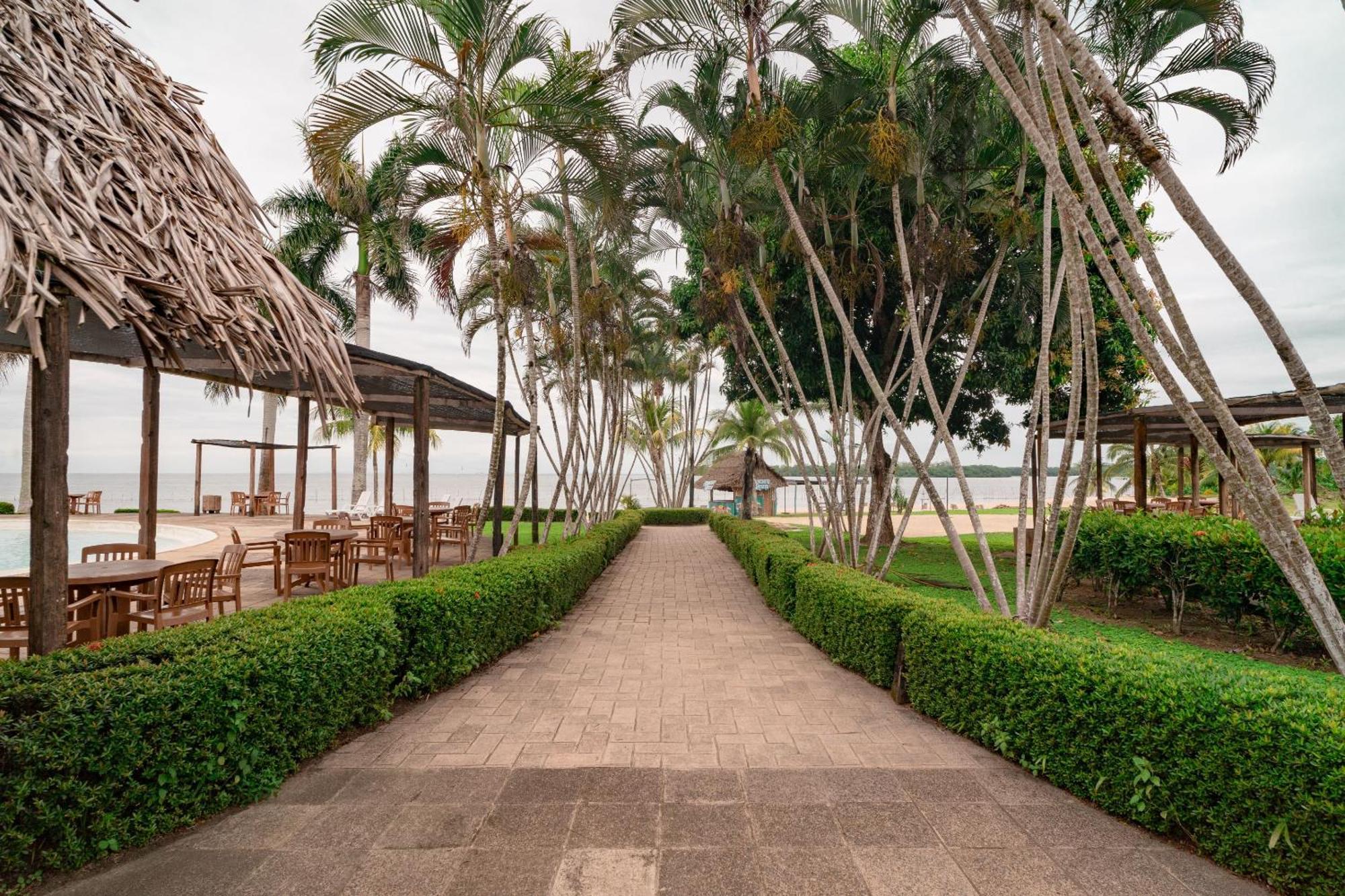Amatique Bay Hotel Puerto Barrios Exterior foto
